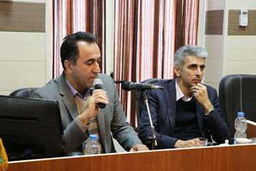 جلسه بررسی وضعیت بهداشتی درمانی شهرستان آرادان 